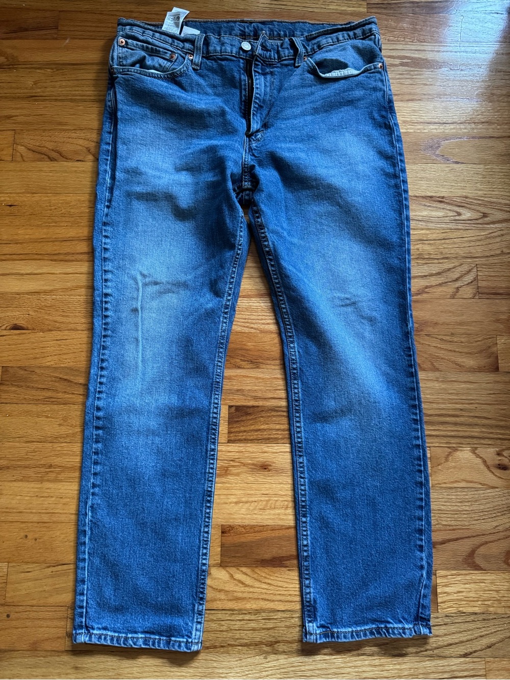 Levi's Men's 511 slim Straight Jeans in Medium Blue Wash